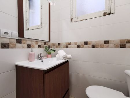 Room for students in Preciados - Photo 5