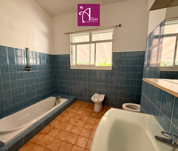 Location Maison 5 pièces 137m² PETIT BOURG 97170 - Photo 4