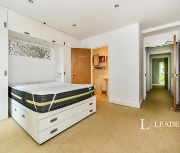 4 bedroom terraced house to rent - Photo 5