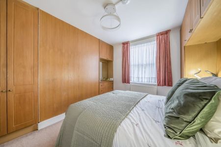 1 bedroom flat to rent - Photo 4