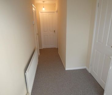 2 bedroom bungalow to rent - Photo 2
