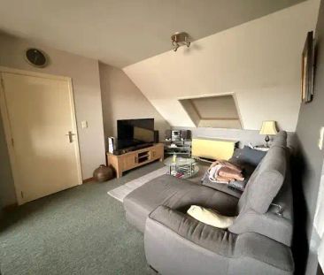 Appartement met 3 slaapkamers gelegen in het centrum van Neeroeteren. - Foto 1