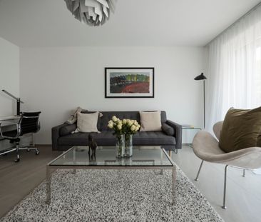 Helle, möblierte 2.5-Zimmer-Wohnung mit zwei Balkonen in Zürich Wie... - Photo 3