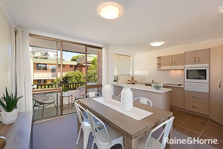 6/26 Lima Street, Auchenflower, QLD 4066 - Photo 3