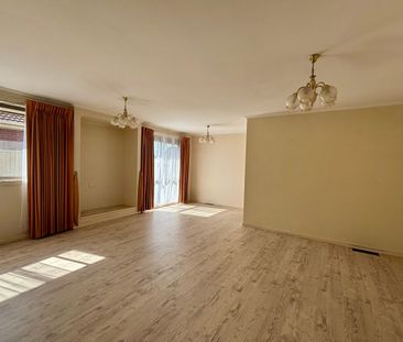 Spacious Family Home in Prime Lalor Location!! - Photo 2