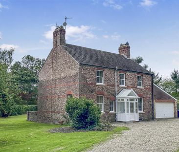 4 bedroom detached house to rent - Photo 3