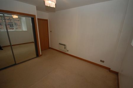 East Float Quay Dock Road Birkenhead, 2 bedroom, Flat - Photo 5