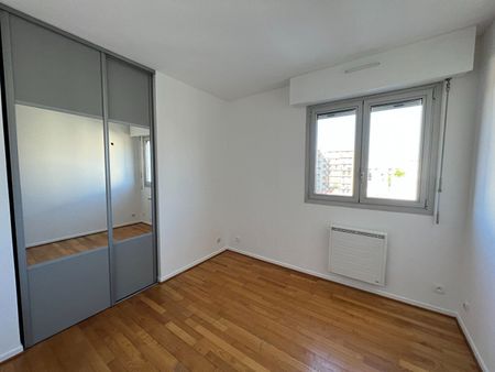 A louer, Appartement Marseille 13013, Malpassé-St Just, parking, dernier étage, 3 pièces 65 m² - Photo 2