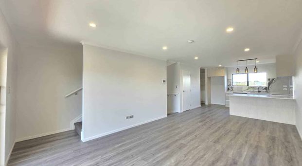 Brand-New Excitement! - Photo 1