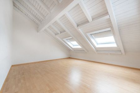 Total renovierte Dachmaisonettewohnung - St. Gallen Ost - Nähe Spital - Photo 3
