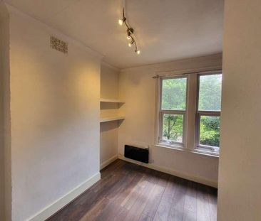 Rarely Available In Cresent Rise, Luton, LU2 - Photo 6