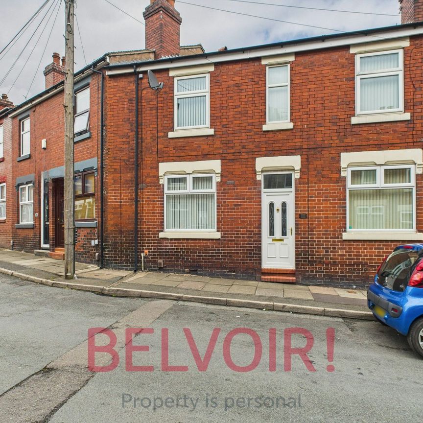 Terraced House to rent on - Photo 1