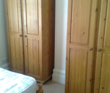 Room in a Shared Flat, London, NW2 - Photo 3