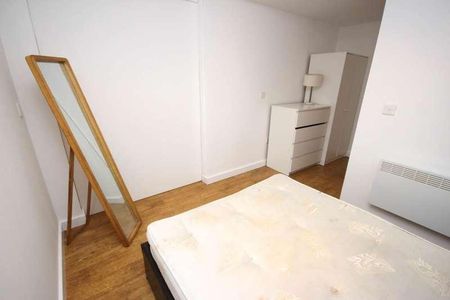 Blantyre Street, Manchester, M15 - Photo 4