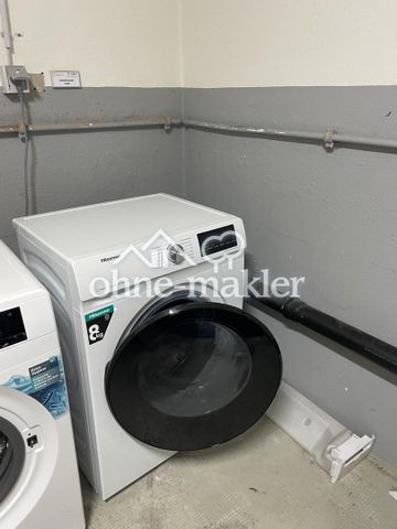 *Möbliertes WG-Zimmer* mit EBK und allg. Balkon - Photo 5