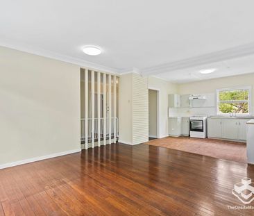 Spacious 4-Bedroom Family Home Steps from Ironside State School - Photo 3