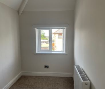 Bond Avenue, Llanelli, Carmarthenshire, SA15 1RG - Photo 3