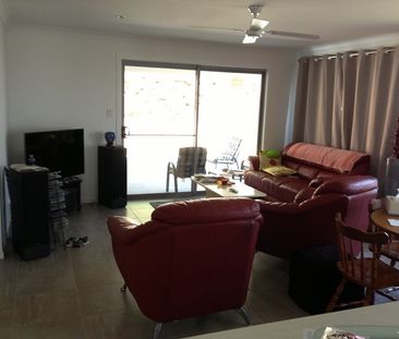 3-bedroom shared house, Australia Drive - Photo 4