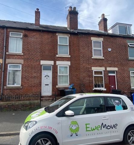 3 Bedroom - Photo 2