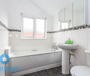 2 bed Mid Terraced House for Rent - Photo 3