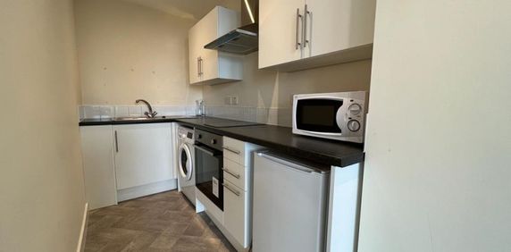 Holmsdale Road, Coventry, CV6 5JP - Photo 2