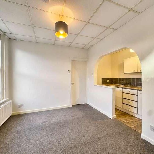 Hawkwood Road, Bournemouth, BH5 - Photo 1