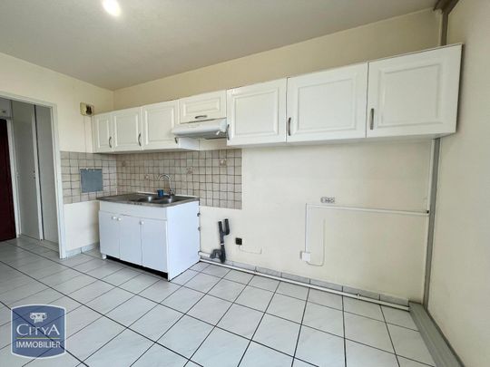 Location Appartement 3 pièces 75m² LYON 8ème - Photo 1