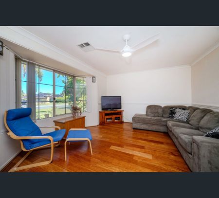24 Comstock Way, Woodvale, WA 6026 - Photo 4
