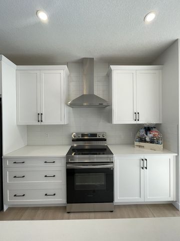 50 Lewiston Drive Northeast, Calgary - Photo 3