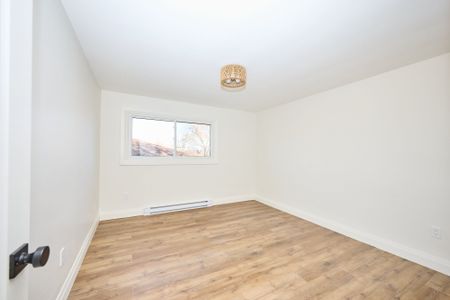 For Lease - 141 Plymouth Road Unit# Unit 8, Welland, Ontario - Photo 3