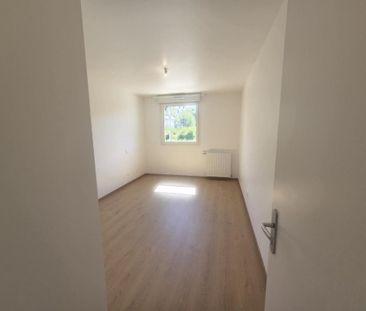 Location Appartement 3 pièces 70m² THONON LES BAINS 74200 - Photo 3