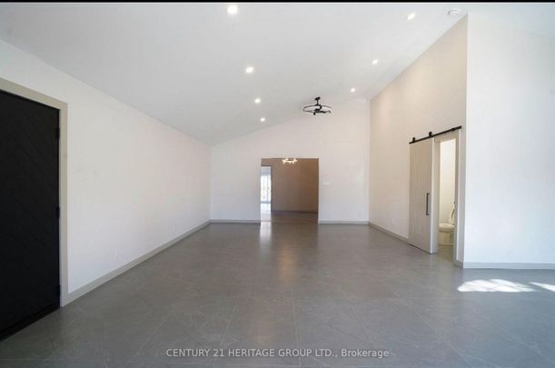 For Lease - 236 Simcoe Avenue, Georgina, Ontario - Photo 1