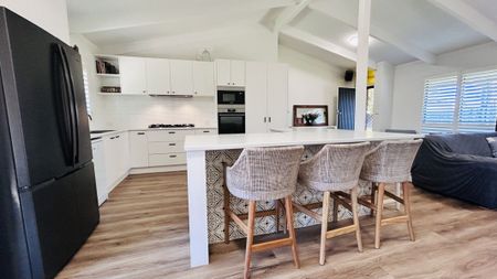 Neat and Tidy Family Home - Photo 4