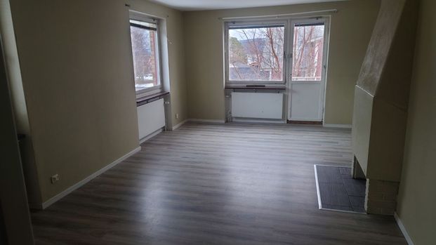 Folketshusgatan, Bräcke - Foto 1