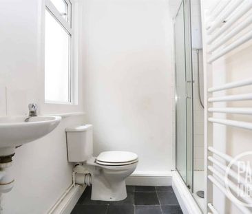 Battery Green Road, Lowestoft, Suffolk - Photo 5