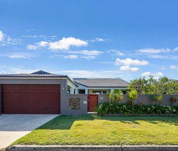 Stunning 1-bedroom Studio with Exclusive Swimming Pool Access and W... - Photo 2