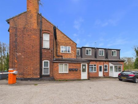 2 BED Flat To rent - Photo 3