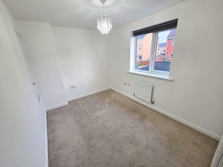 2 bedroom semi-detached house to rent - Photo 3