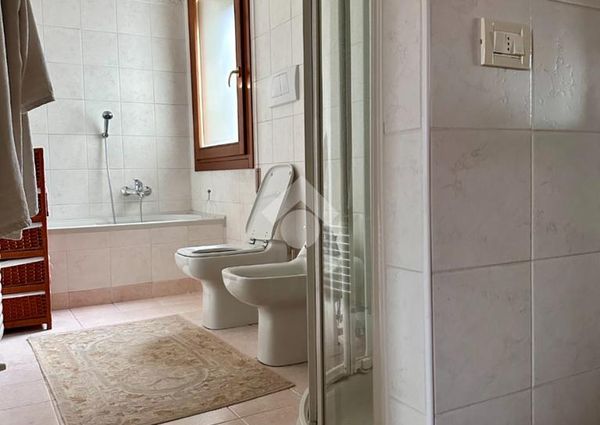 Porzione di bifamiliare in affitto