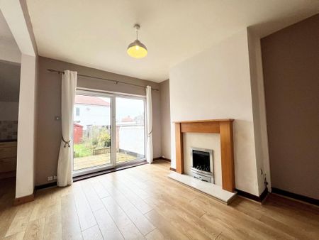 3 bedroom semi-detached house to rent - Photo 4