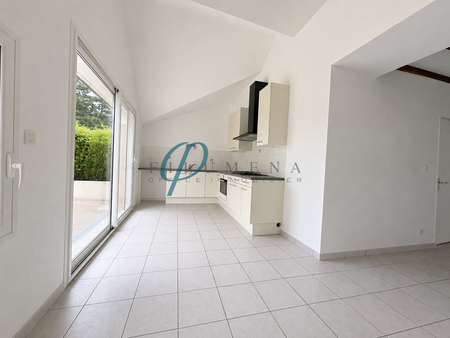Location Maison 4 pièces 36m² LA CHAPELLE SUR ERDRE 44240 - Photo 2