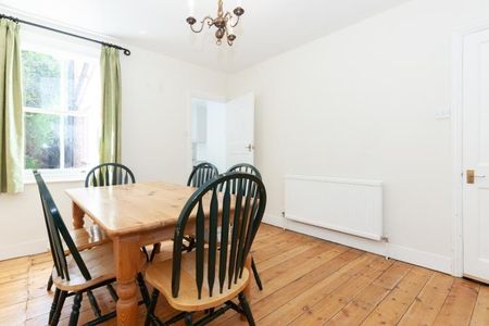 2 bedroom terraced house to rent - Photo 2
