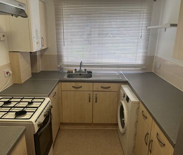 1 Bed Flat, Rodel Court, NG3 - Photo 5