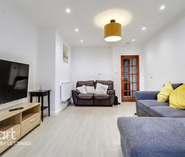 2 bedroom semi-detached house to rent - Photo 3