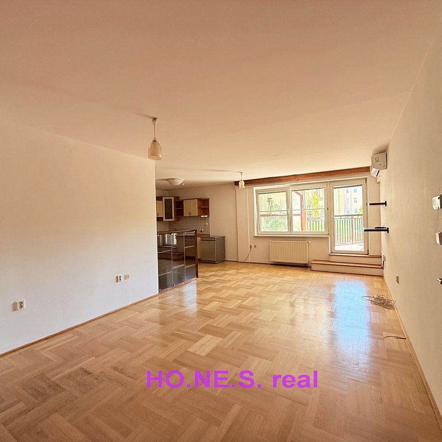 Pronájem bytu 2+kk 84 m² - Photo 1