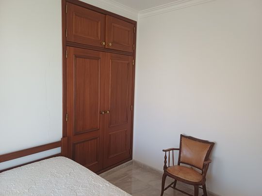 Apartamento T2 com 2 WC com elevador e Varandas magnificas Centro de Monte Gordo - Photo 1