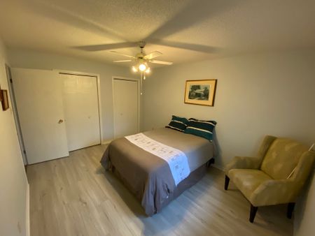 For Lease - 18 Helen Street Unit# UNIT 2, Kawartha Lakes, Ontario - Photo 4