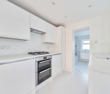 Albert Road, London, SE25 - Photo 5