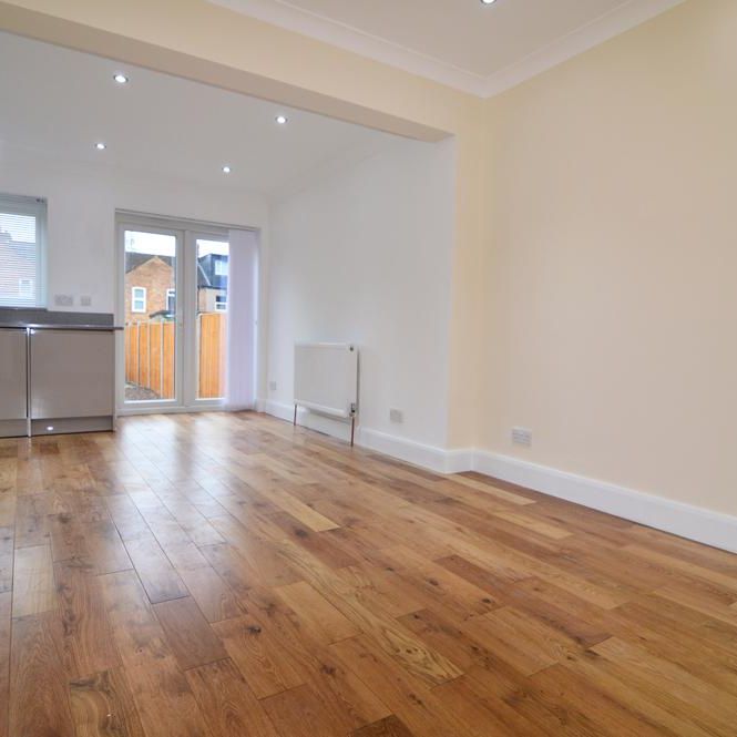 4 bedroom house to rent - Photo 1