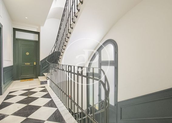 Flat for rent in Recoletos (Madrid) - Photo 1